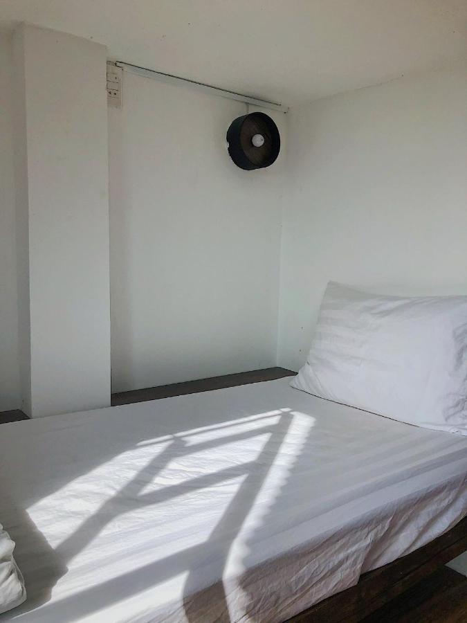 Lae Hostel Tuy Hoa Exteriör bild